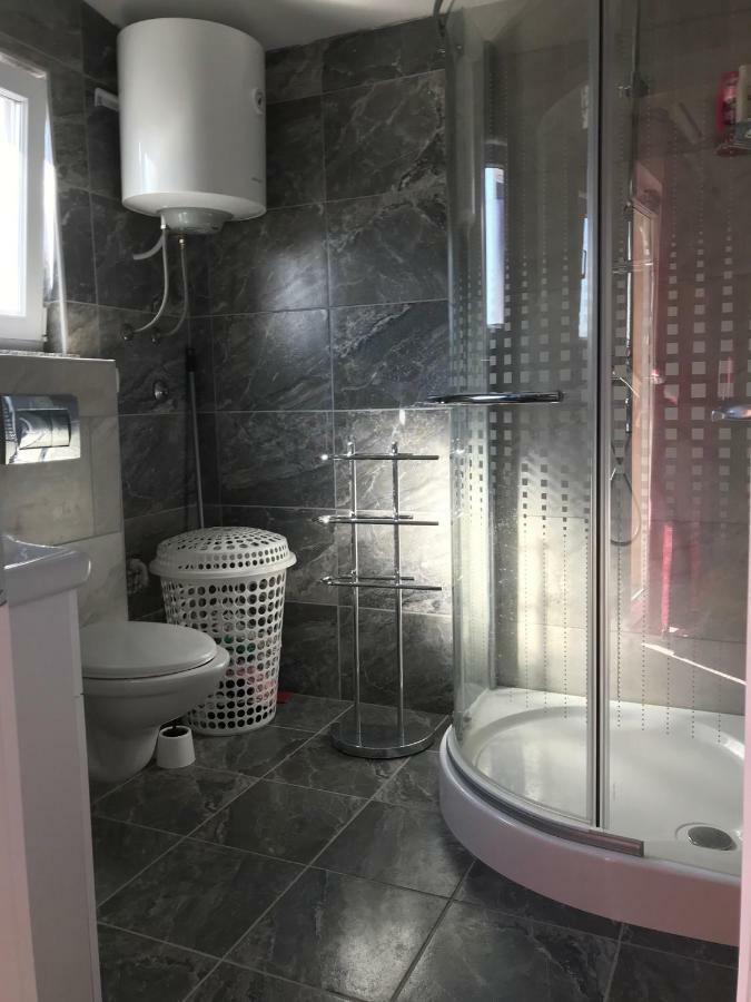 Apartmani Darija Vir Exterior foto